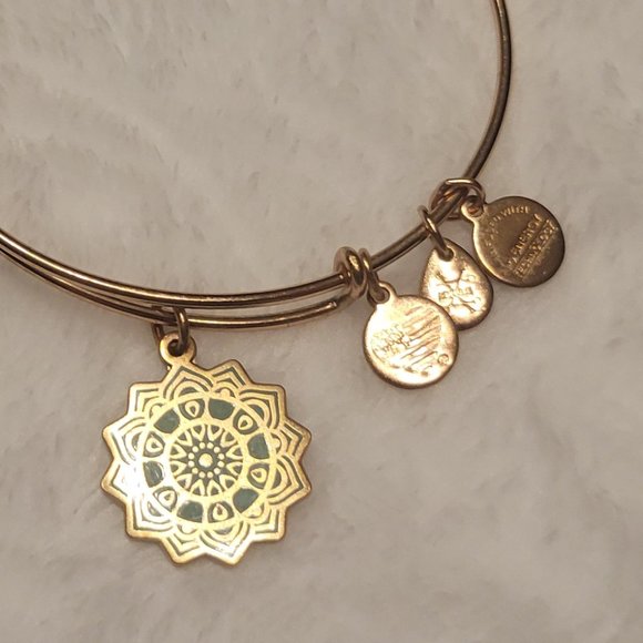 Alex and Ani Jewelry - Alex and Ani heart chakra Adjustable Like New